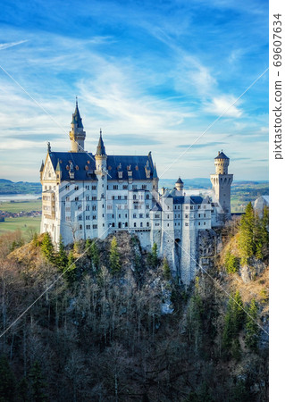 Beautiful view of world-famous Neuschwanstein Castle built for K 69607634