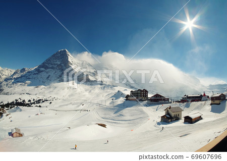 Kleine Scheidegg station, along the railway from Interlaken to J 69607696