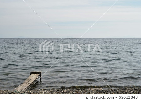 Old-fashioned landscape of Lake Biwa 69612848