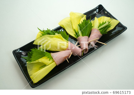 Ham roll of flower okra 69615173