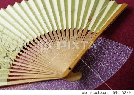 風扇和日式面料 69615289