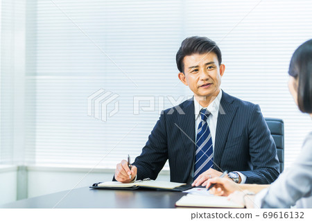 中年企業場景 中年企業場景 69616132