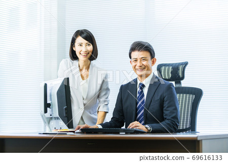 中年企業場景 中年企業場景 69616133