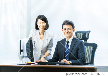 Business scene middle-aged Business scene middle-aged 69616135