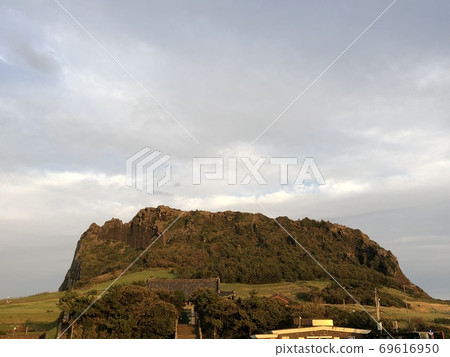 城山日出峰(前) 城山日出峰(前) 69616950