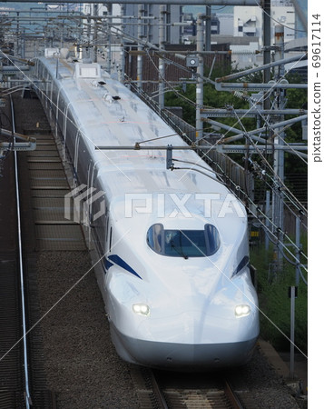 本町立交橋的新幹線N700S J7編隊 69617114