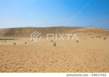 Tottori sand dunes Tottori sand dunes 69617482