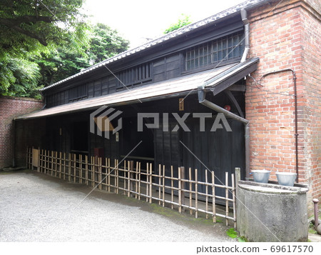 Stable in the former Nogi residence in Akasaka, Minato-ku 69617570