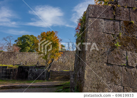 Autumn of Arajo Oka Castle Ruins 69619933