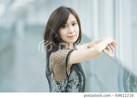 看著女人 69622216