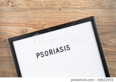 Psoriasis word on letterboard. Medical concept 69622958