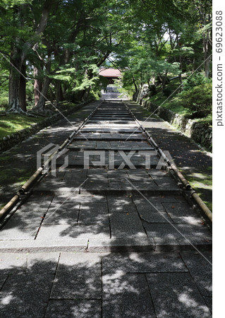 Bishamon-do Gate Vertical Bishamon-do Gate Vertical 69623088