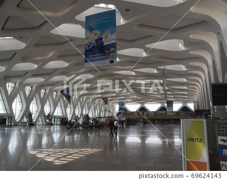馬拉喀什梅納拉機場的午餐大廳 馬拉喀什梅納拉機場的午餐大廳 69624143