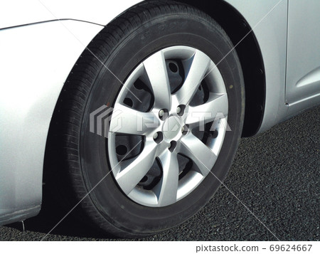 輪罩，鋼輪和輪胎 69624667