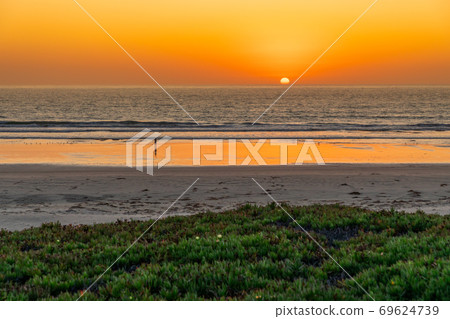 Beautiful colorful sunset at Morro bay. California. USA 69624739
