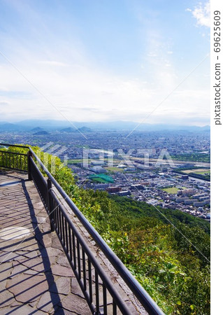 香川縣高松市矢島市從石之靈巖天文台看高松市的城市景觀 69625609