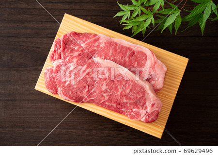 Domestic beef sirloin 69629496