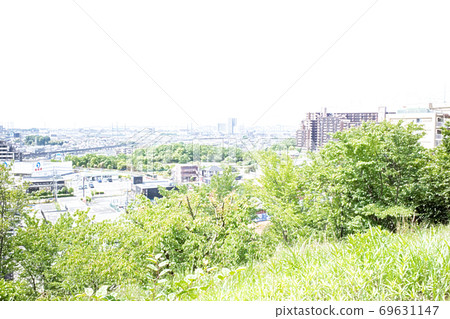 [Metropolitan Park] View from Oyamadairi Park Observation Square [Colored pencils] 69631147