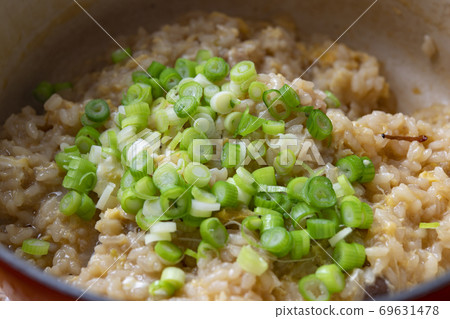Egg porridge Egg porridge 69631478