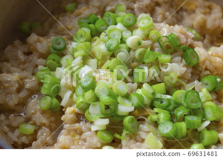 Egg porridge 69631481