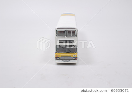 the scale of Bus terminal in Hong Kong. the scale of Bus terminal in Hong Kong. 69635071