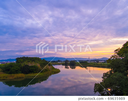 從吉田城鐵塔看豐川的早晨 從吉田城鐵塔看豐川的早晨 69635989