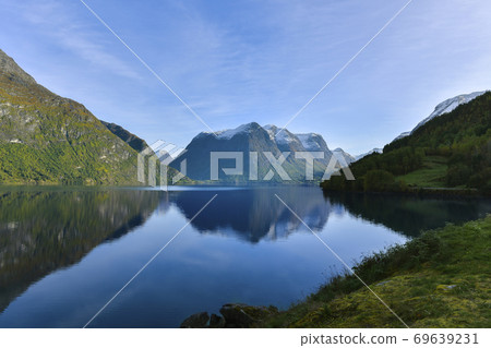 view of the lake and mountains 69639231