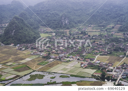 Rice field in harvest time in Bac Son valley, Lang Son, Vietnam Rice field in harvest time in Bac Son valley, Lang Son, Vietnam 69640129