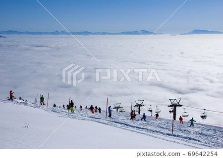 Hakuba Happoone's annual sea of clouds Hakuba Happoone's annual sea of clouds 69642254