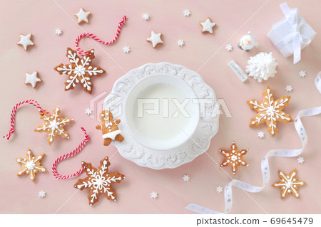 Christmas hot milk gingerbread 69645479