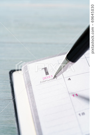 筆和筆記本2021 69645830