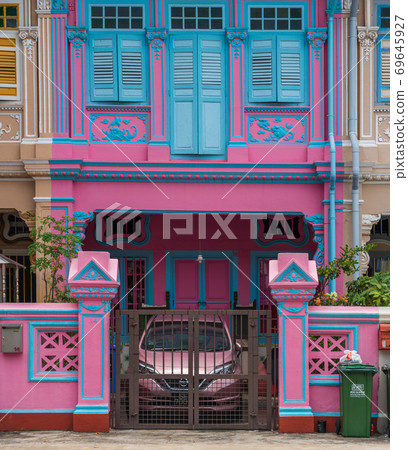 [Singapore] [Katong area] Planacan House during the day 69645927