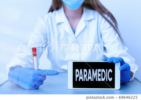 Writing note showing Paramedic. Business photo Writing note showing Paramedic. Business photo 69646225