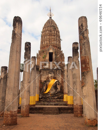 Sukhothai,Thailand - December 25, 2014 Sukhothai,Thailand - December 25, 2014 69646554