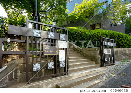 Takamatsu Kusunoki Park in Minato-ku, Tokyo Takamatsu Kusunoki Park in Minato-ku, Tokyo 69646686