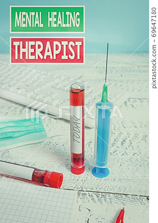 Word writing text Mental Healing Therapist Word writing text Mental Healing Therapist 69647180