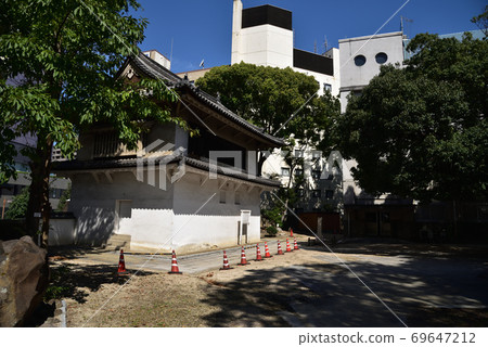 [Japan's Top 100 Castles] Okayama Castle Nishimaru Nishide Tower and the schoolyard of the former Uchiyamashita Elementary School, Kita-ku, Okayama City, Okayama Prefecture 69647212