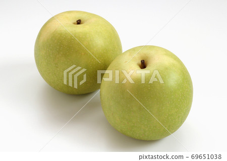 Pear (Mizutori) 69651038