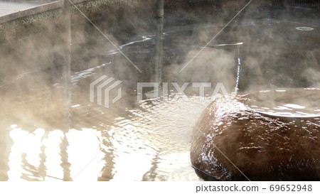 Wajima's natural hot spring footbath, Yurari 69652948