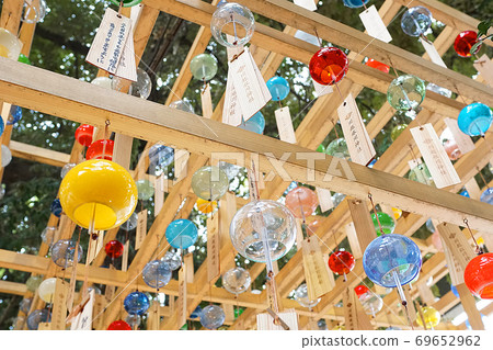 Wind chimes 3 69652962