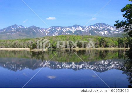 Superb view reflected in the Shiretoko Five Lakes 69653023