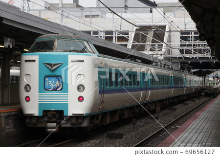 Limited Express Kuroshio: Series 381 train (Kyoto ⇔ Shingu) Limited Express Kuroshio: Series 381 train (Kyoto ⇔ Shingu) 69656127