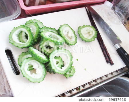 Preparation of goya Preparation of goya 69657618