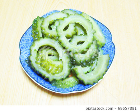 Bitter gourd slice Bitter gourd slice 69657881