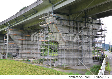 公路橋樑基座維修腳手架 69657957