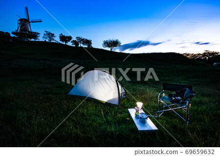 Windmill and solo camp 69659632