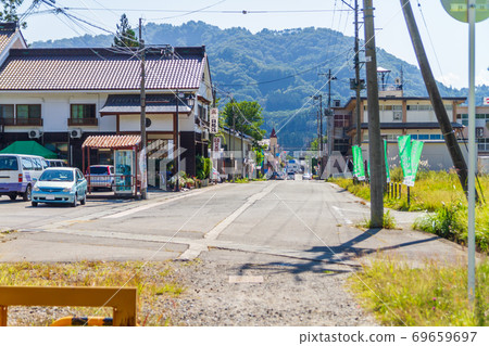 福島縣多見町Tadami站前的城市景觀 福島縣多見町Tadami站前的城市景觀 69659697