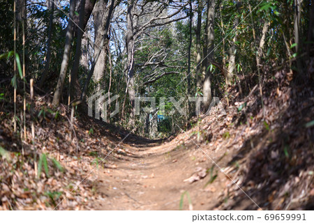 Satoyama mountain road (Kurokawa-Onoji, Kanagawa Prefecture) Satoyama mountain road (Kurokawa-Onoji, Kanagawa Prefecture) 69659991