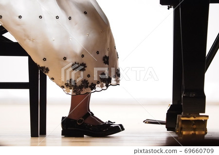 Tension presentation 69660709