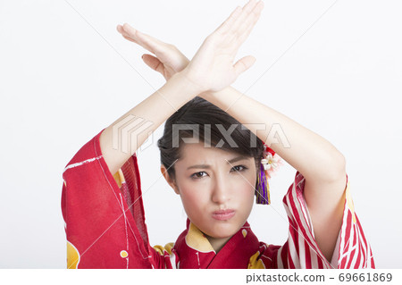 十字標記姿勢 十字標記姿勢 69661869